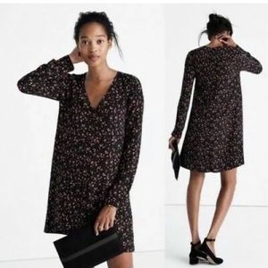 Madewell et Sezane Silk Floral Elly Shirt Dress